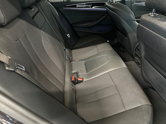 BMW 520d 16 of 30