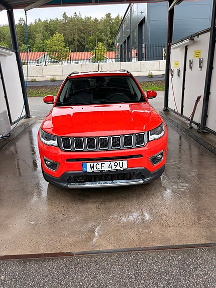Jeep Compass 2 of 5