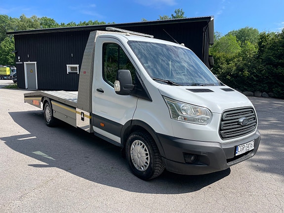Ford Transit 3 of 5