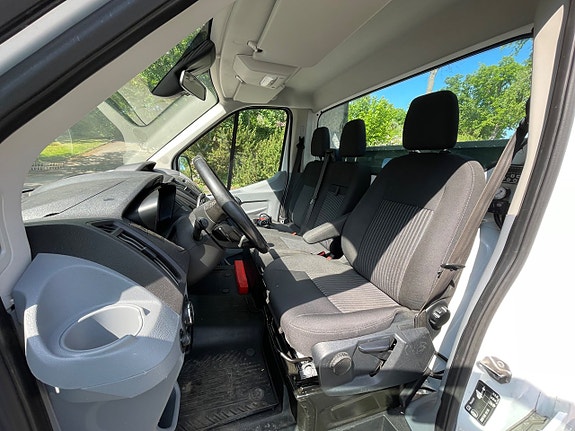 Ford Transit 12 of 16