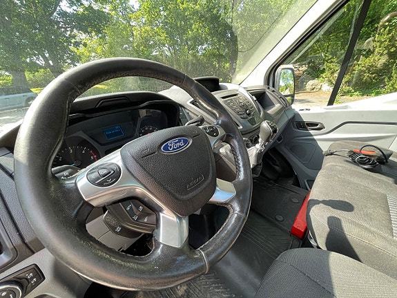 Ford Transit 13 of 16