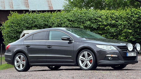 Volkswagen Passat CC 4 of 5