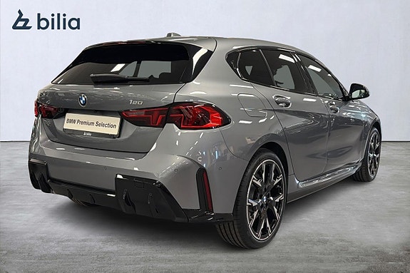 BMW 120 17 of 18