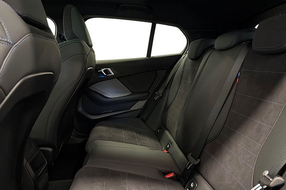 BMW 120 11 of 18