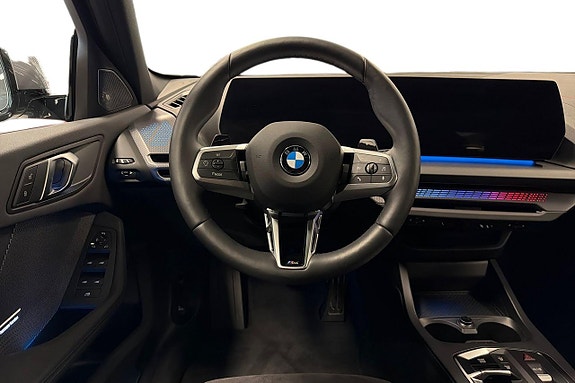 BMW 120 9 of 18