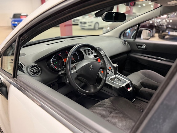Peugeot 5008 16 of 18