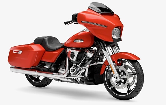 Harley-Davidson Street Glide 2 of 6
