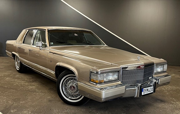 Cadillac Brougham 3 of 14