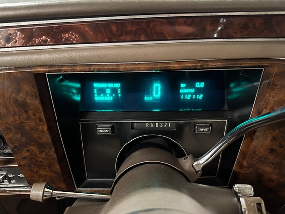 Cadillac Brougham 10 of 14