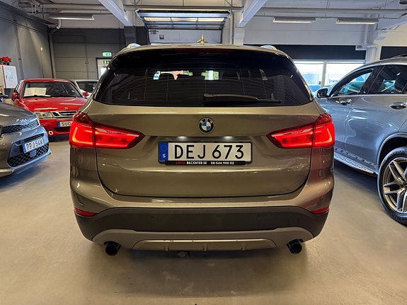 BMW X1 9 of 18