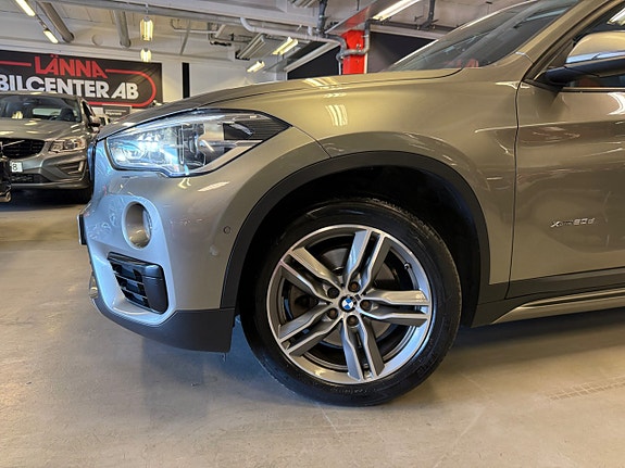BMW X1 2 of 18