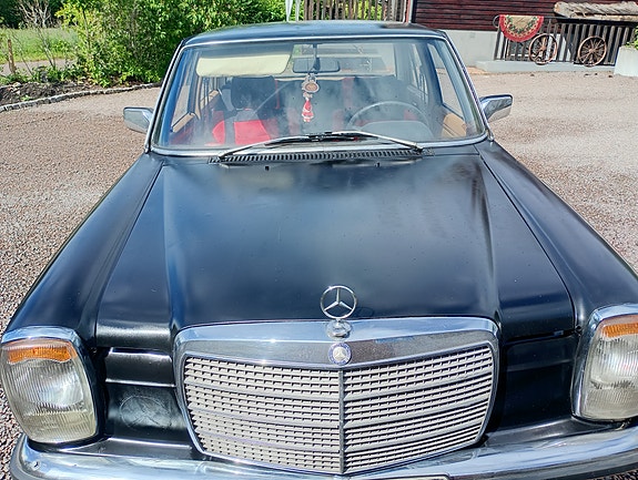 Mercedes-Benz 200 5 of 5
