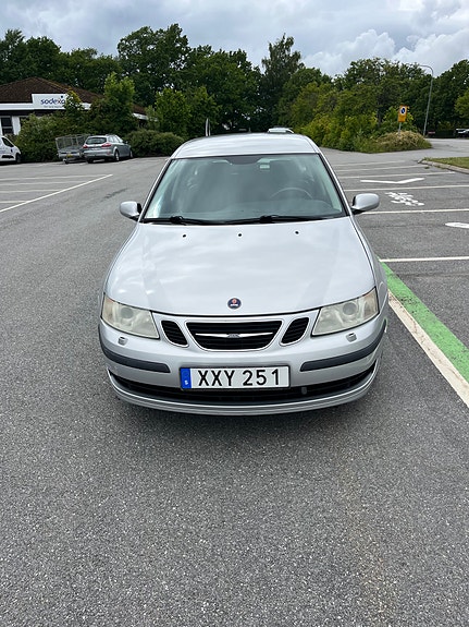 Saab 9-3 2 of 5