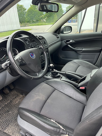 Saab 9-3 6 of 8