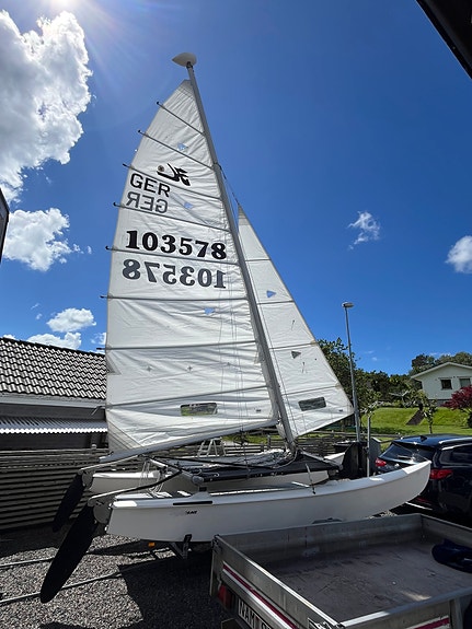 Hobie Cat 16 — View photo 1