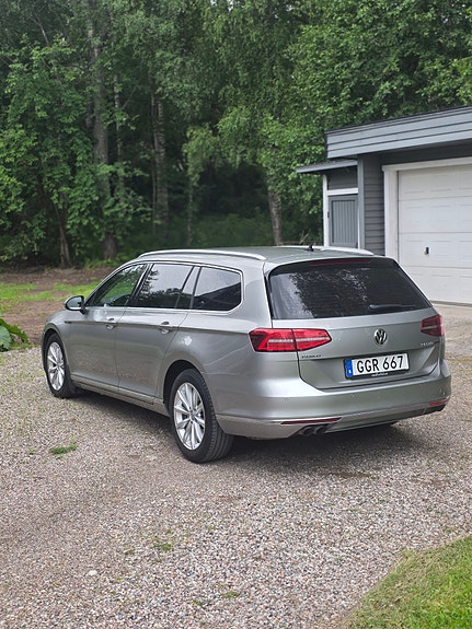 Volkswagen Passat 3 of 4