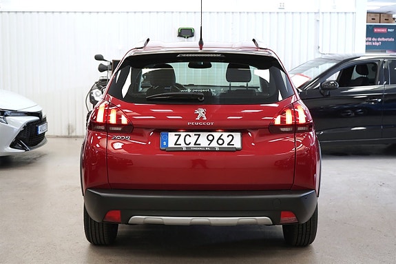 Peugeot 2008 4 of 5