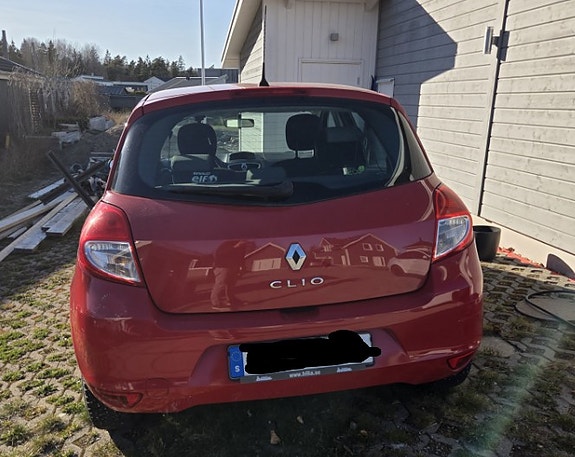 Renault Clio 2 of 3