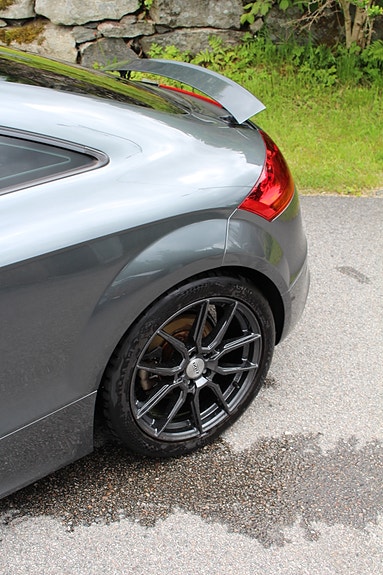 Audi TT 3 of 5