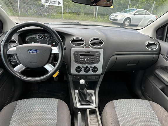 Ford Focus 6 of 17
