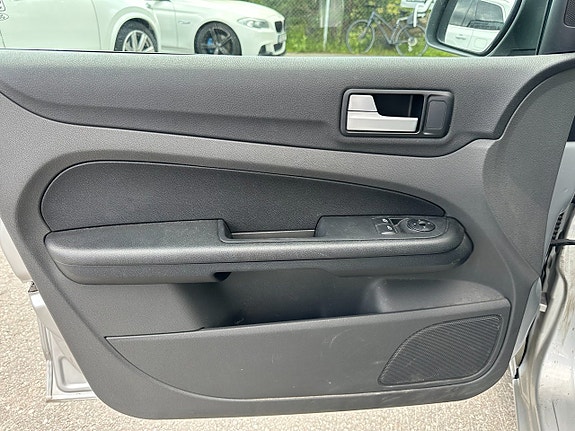 Ford Focus 17 of 17