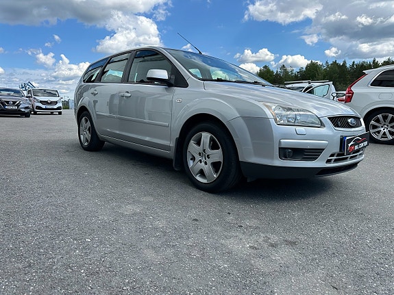 Ford Focus 3 of 5