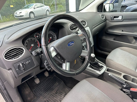 Ford Focus 10 of 17