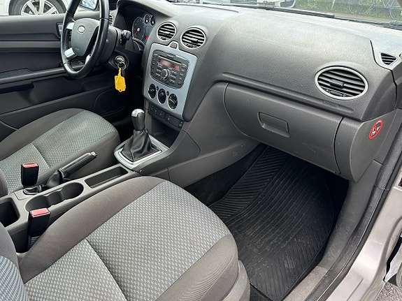 Ford Focus 12 of 17