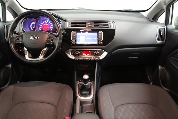 Kia Rio 11 of 19