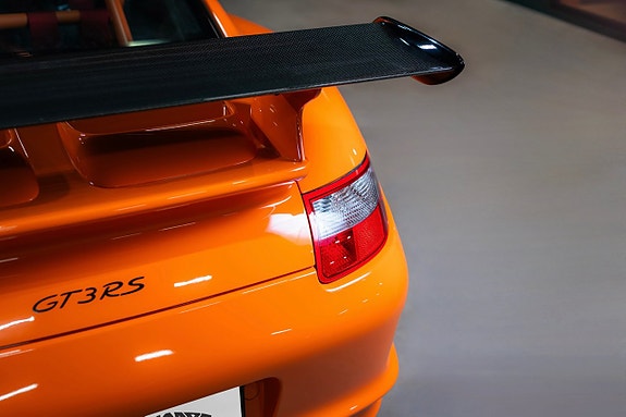 Porsche 911 15 of 30
