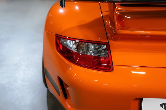 Porsche 911 13 of 30