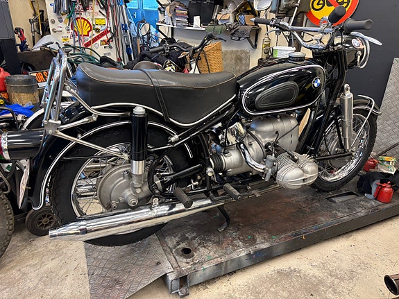 BMW R69S 4 of 5
