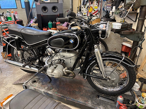 BMW R69S 3 of 5