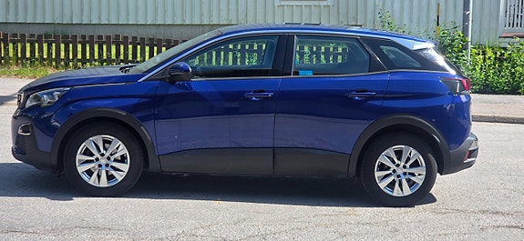 Peugeot 3008 3 of 5