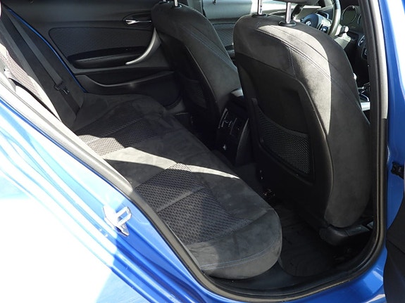 BMW 118i 17 of 24