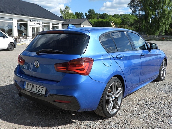 BMW 118i 5 of 5