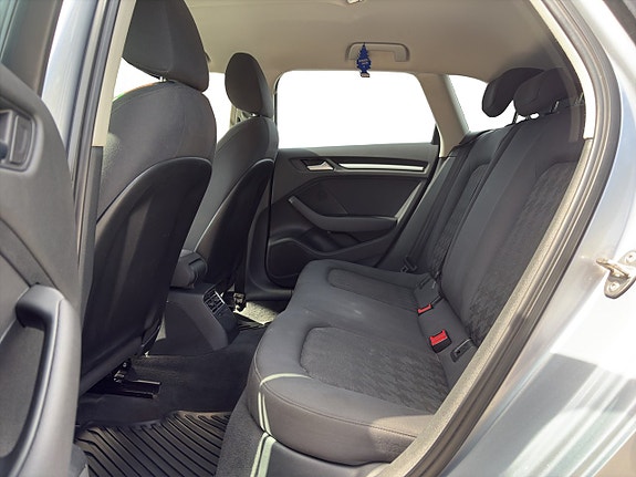 Audi A3 8 of 15