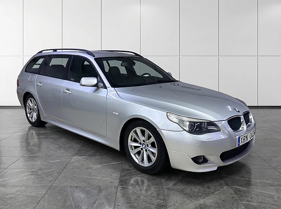 BMW 530i 3 of 5