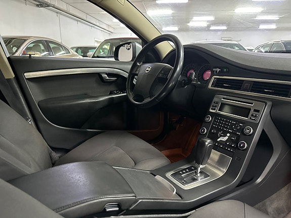 Volvo S80 9 of 12
