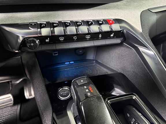 Peugeot 3008 18 of 23