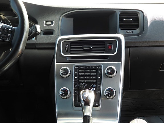 Volvo V60 19 of 27