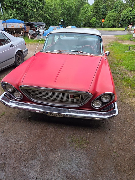Chrysler Newport 3 of 4