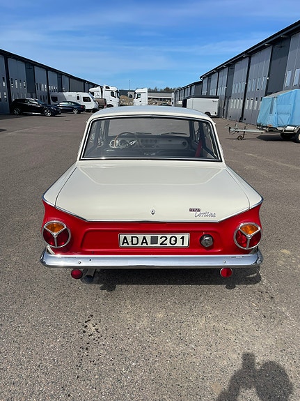 Ford Cortina 3 of 5