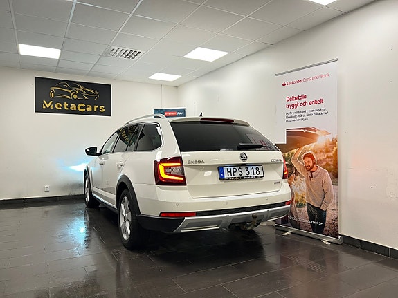 Skoda Octavia Scout 6 of 30