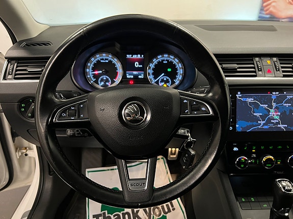 Skoda Octavia Scout 26 of 30