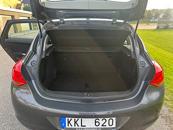 Opel Astra 6 of 13