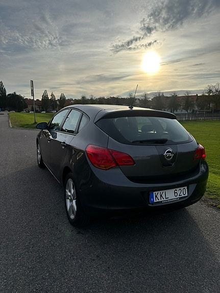 Opel Astra 5 of 5