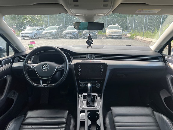 Volkswagen Passat 5 of 5