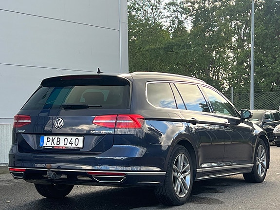 Volkswagen Passat 4 of 5