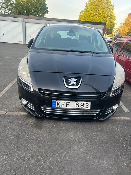 Peugeot 5008 4 of 5